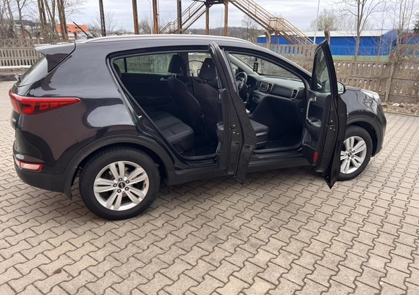 Kia Sportage cena 65900 przebieg: 152000, rok produkcji 2017 z Góra małe 79